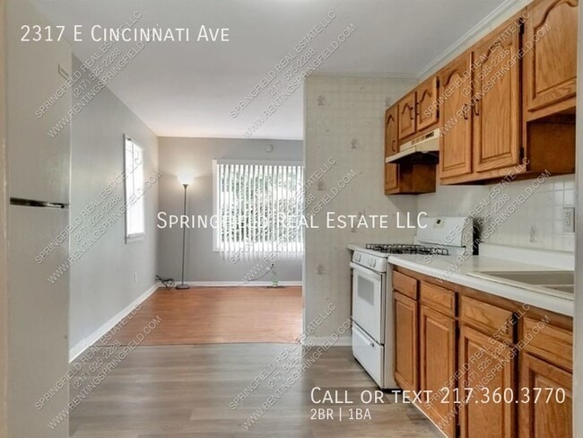 Building Photo - 2317 Cincinnati Ave