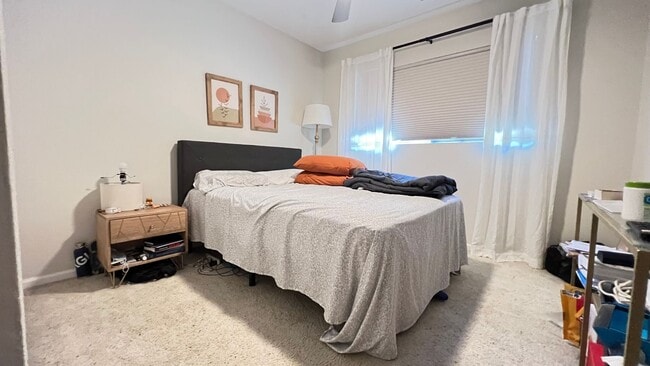 Building Photo - Wonderful 4 Bed 2 Bath Single Family Home ...