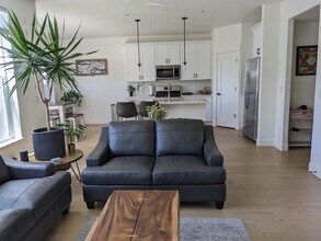 Building Photo - 3360 S Amara Pl