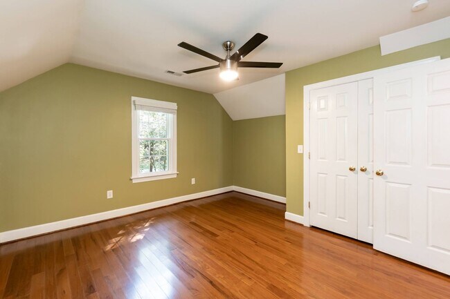 Building Photo - 7 Weathergreen Ct