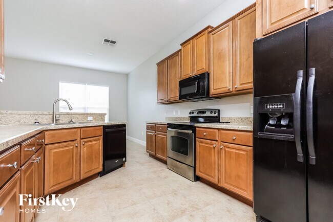 Building Photo - 663 Breezeway Ct