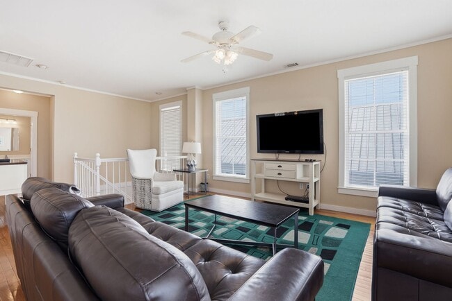 Building Photo - Fully Furnished Home on Tybee Island for Lease!