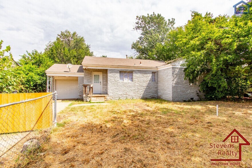 Building Photo - 1303 NW Taylor Ave