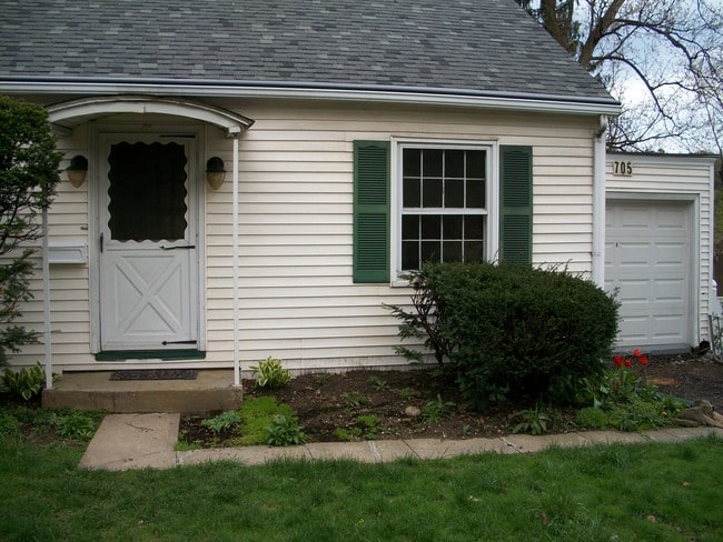 705 North Main Street Butler Pa for Rent - 705 N Main St