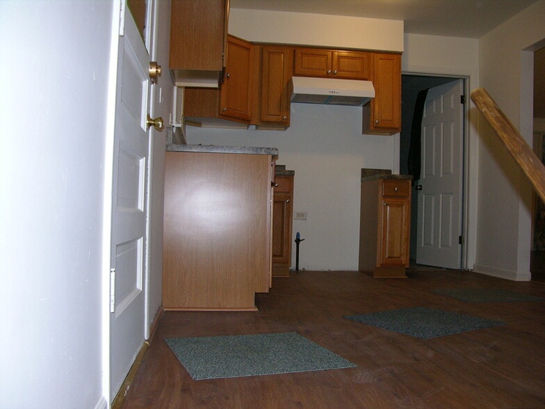 Building Photo - 15024 Grant St