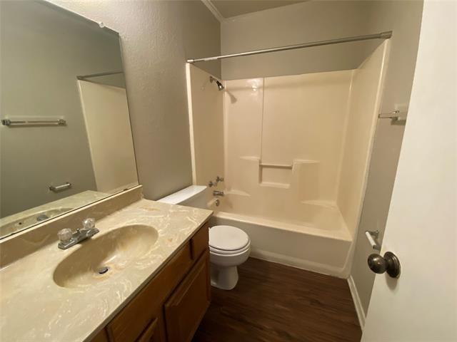 Building Photo - 3053 Olympia Dr