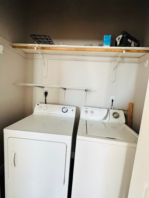 Laundry next to master Bath and kitchen - 4204 McPherson Ave