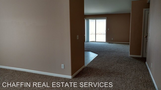 Building Photo - 1414 Red Bluff Way