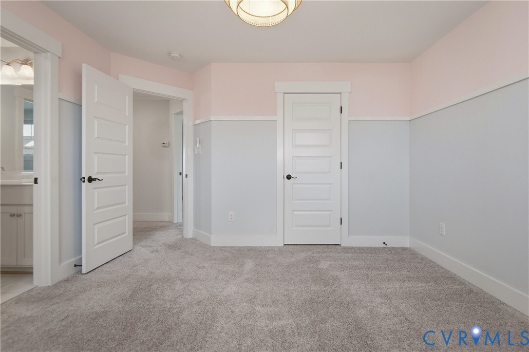 Building Photo - 3718 Graythorne Dr