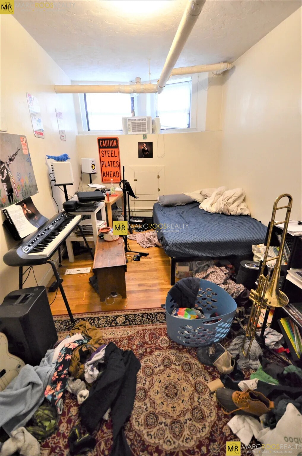 Building Photo - 589 Beacon St