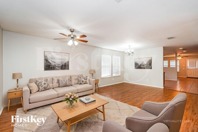 Building Photo - 12640 Shady Cedar Dr