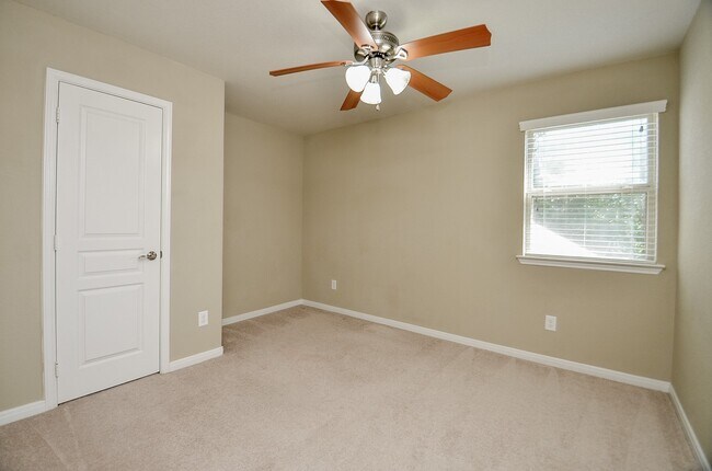 Building Photo - 6418 Burgess Heights Ln