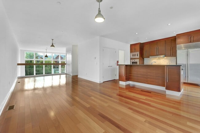 Building Photo - 22 Vela Way