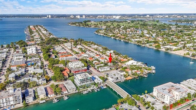 Building Photo - 618 86th St