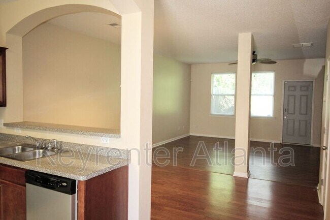 Building Photo - 1402 Bayrose Cir