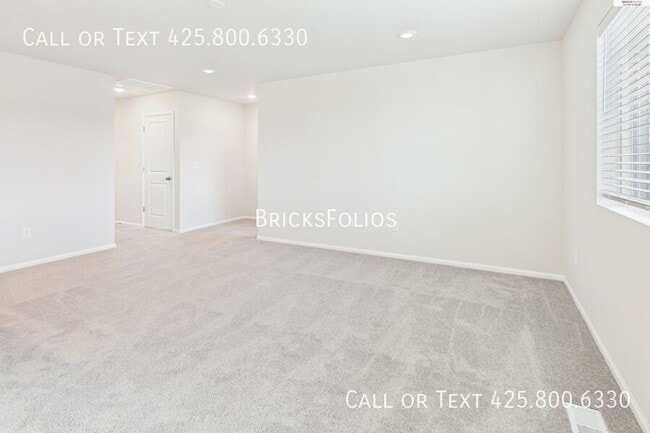 Building Photo - 19537 141st Ave Ct E