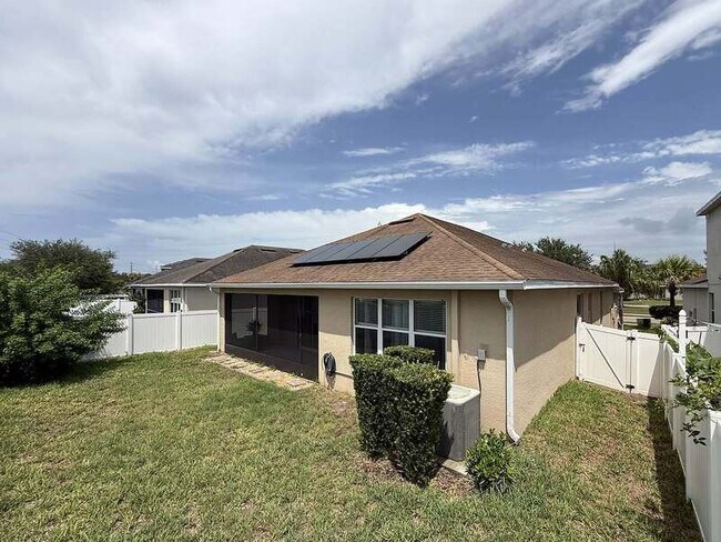 Building Photo - 8222 Willow Beach Dr