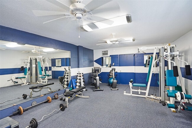 Building Photo - 1461 S Ocean Blvd