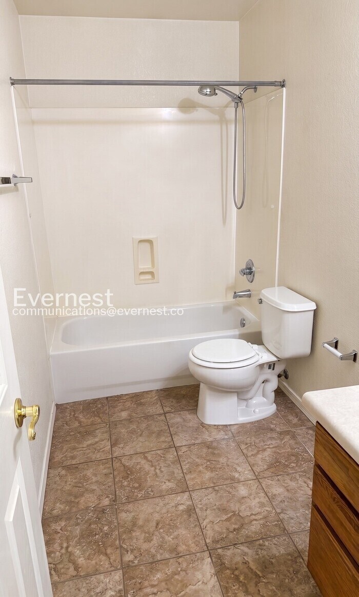 Building Photo - 3381 N River Rapids Dr