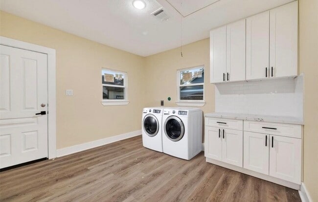 Building Photo - 2725 Avenue F