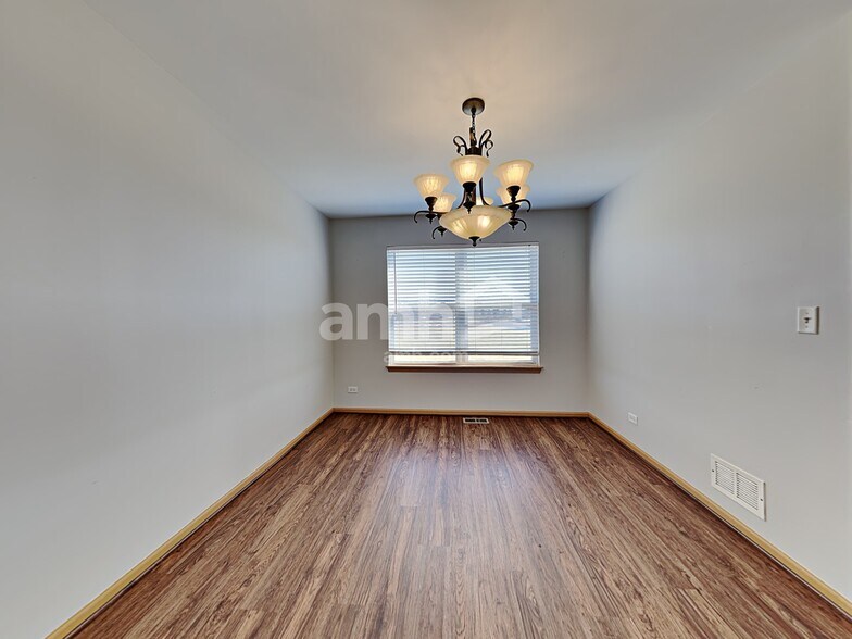 Building Photo - 1035 Stephen Ct