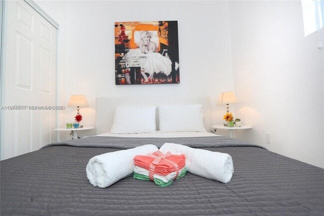 Building Photo - 811 Jefferson Ave