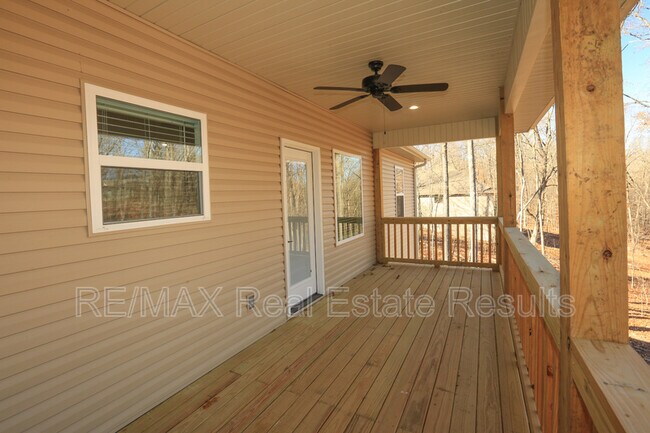 Building Photo - 12 Celtic Dr