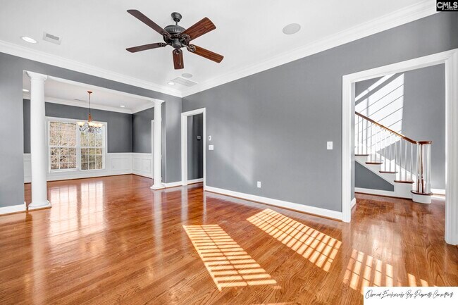 Building Photo - 120 Pinehurst Ct