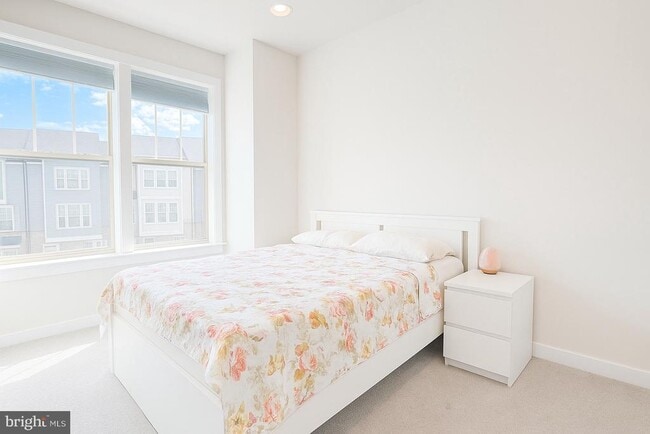 Building Photo - 8642 Satinwood Dr