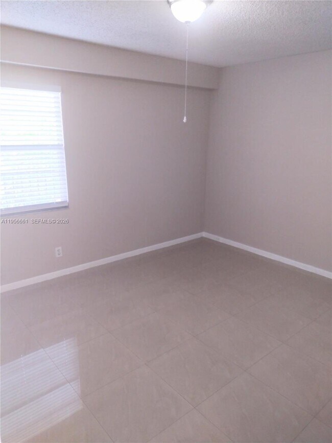 Building Photo - 1200 SW 130th Ave