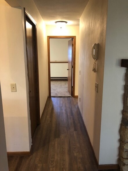 Building Photo - 899 Walnut St