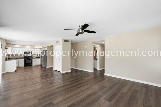 Building Photo - 30405 N 42nd St