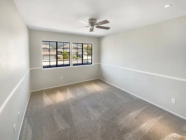 Building Photo - 5982 Birdie Dr