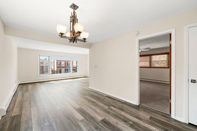 Building Photo - 5400 W Dakin St