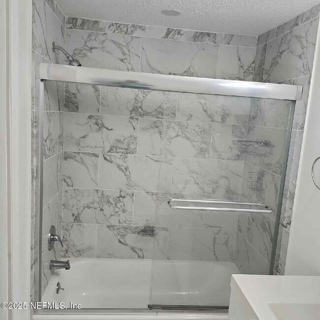 Building Photo - 1503 Broome St