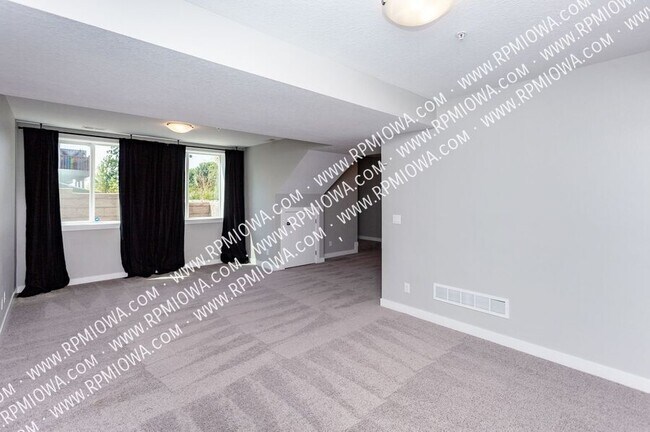 Building Photo - 1508 Mocking Bird Ln