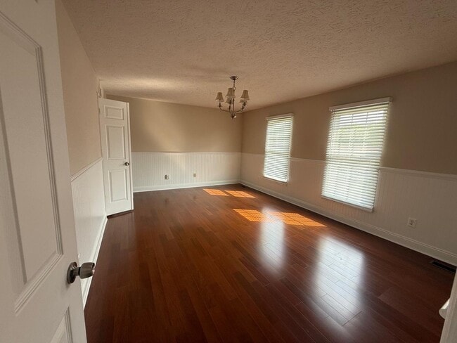 Building Photo - 7574 Allenwood Ct