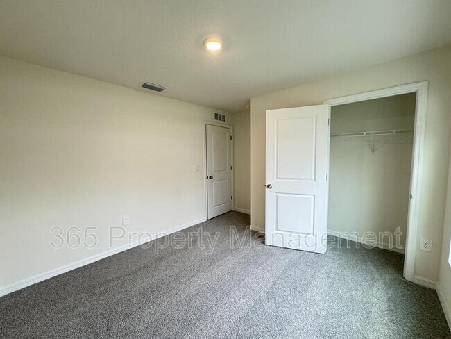 Building Photo - 11505 Timber Grv Ln