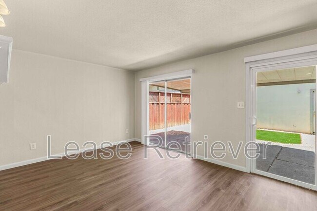 Building Photo - 850 Sequoia Blvd