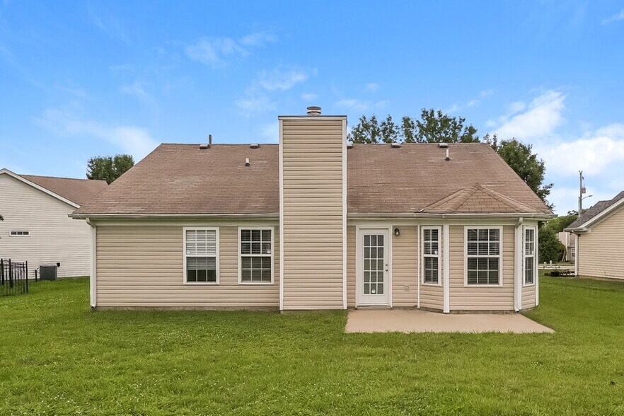 Building Photo - 1413 Chesterbrook Ct