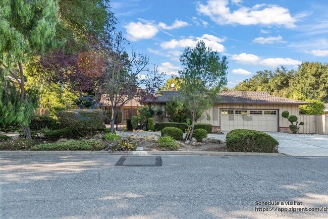 Primary Photo - 14927 Jerries Dr