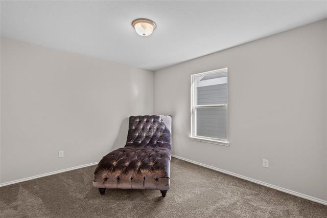 Building Photo - 10049 Adams Ln