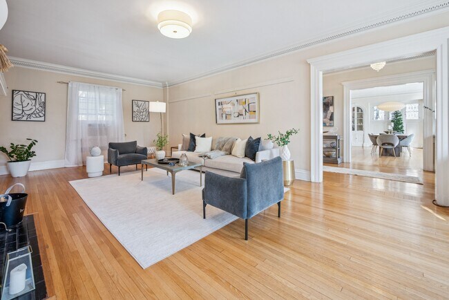 Building Photo - 258 Ridgewood Ave