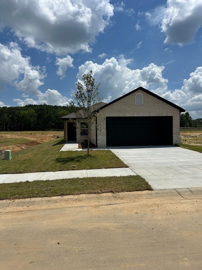 Building Photo - PRE-LEASING Spacious 3 Bedroom | 2 Bath Home with 2-Car Garage in North Little Rock