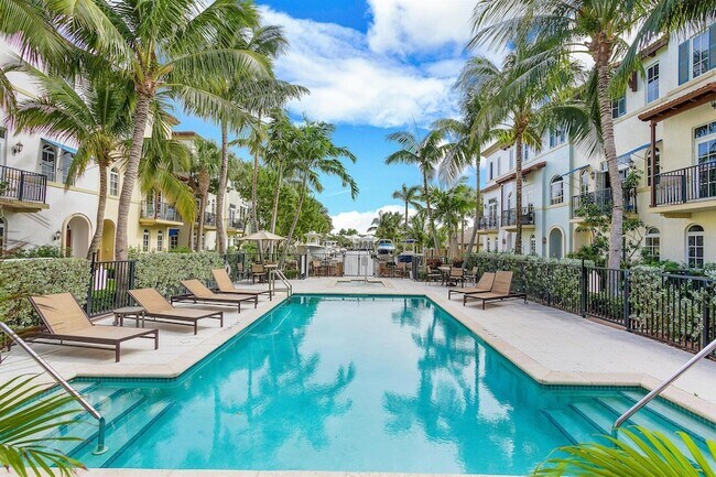 Building Photo - 3261 Estancia Wy