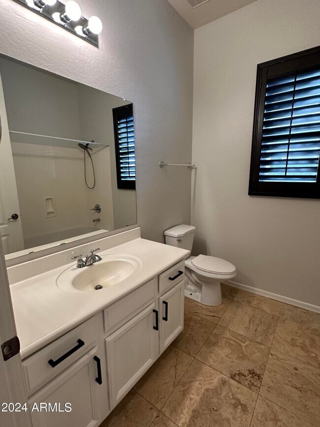 Building Photo - 2251 E Azalea Dr