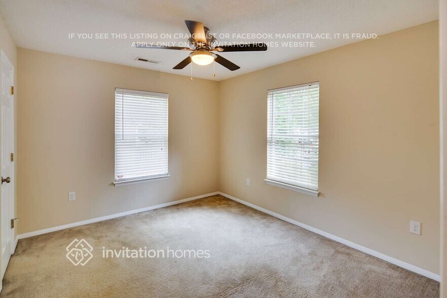 Building Photo - 128 Pratt St