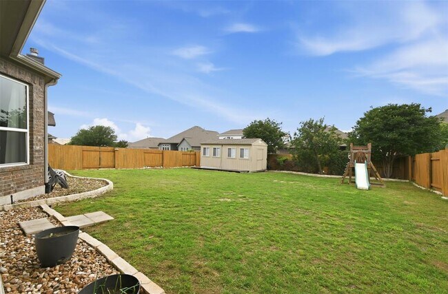 Building Photo - 311 Tangerine Dr