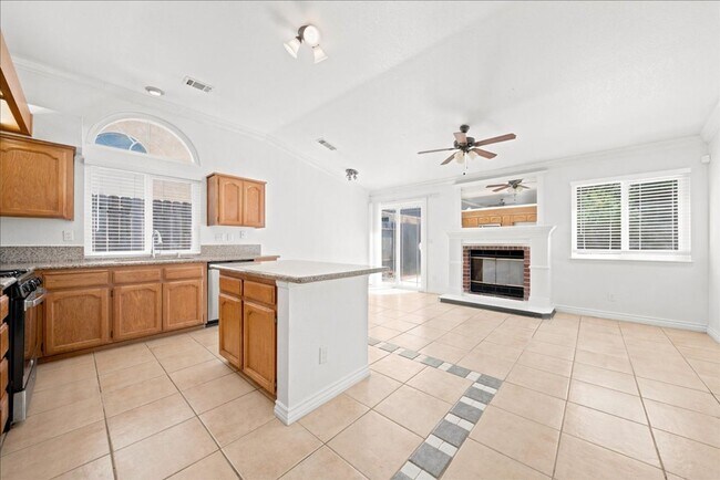 Building Photo - 8408 Silver Run Way