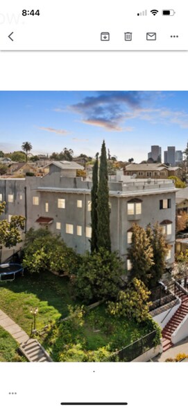 Primary Photo - 1072 Laguna Ave